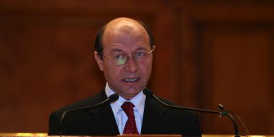 Basescu a promulgat legile de amnistiere fiscala a bugetarilor, pensionarilor si mamelor