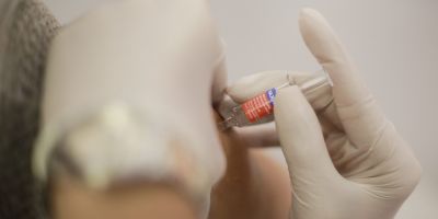 Record de vaccinari: parintii sceptici la vaccinare isi imunizeaza copiii