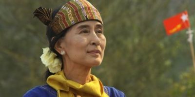 Petitie pentru retragerea Premiului Nobel pentru Pace lui Aung San Suu Kyi: ea este criticata ca inchide ochii in fata persecutiilor din Myanmar
