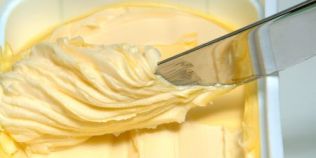 Pericolele din margarina. Vitamine sintetice si substante similare plasticului