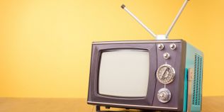 10 lucruri pe care nu le-ai stiut despre televiziune. Cum viseaza cei care au urmarit in copilarie filme alb-negru